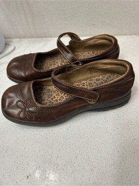 Frye Brown Leather Mary Jane with Leopard Insole